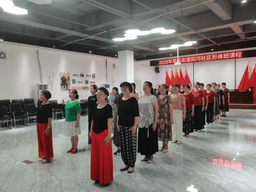 湖南长沙阳河社区：“老年大学形体班”开启银龄幸福生活