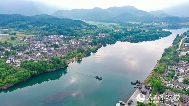 安徽泾县:诗意桃花潭 悠悠碧水间